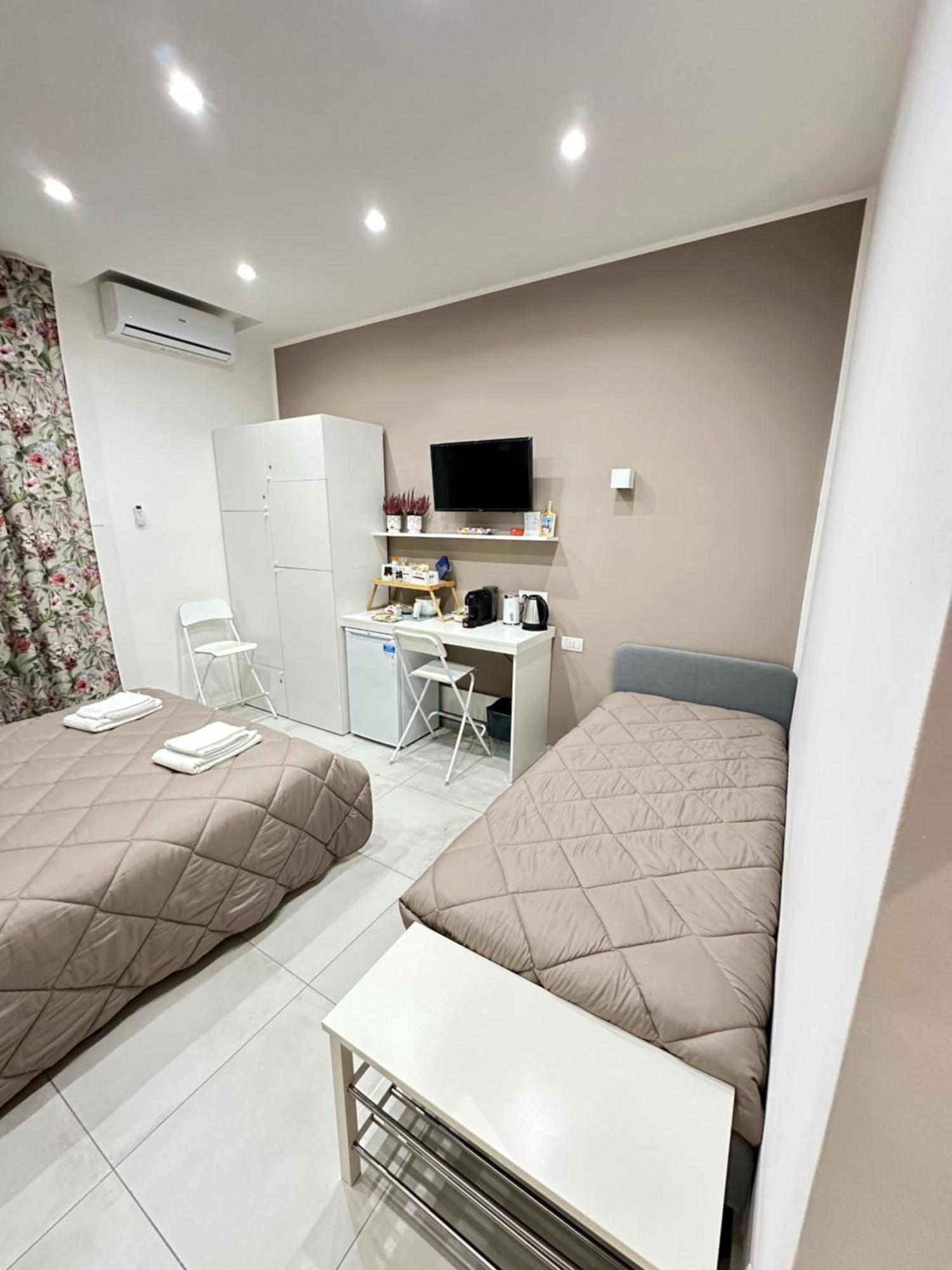 Di Passaggio Hotel Bari Luaran gambar
